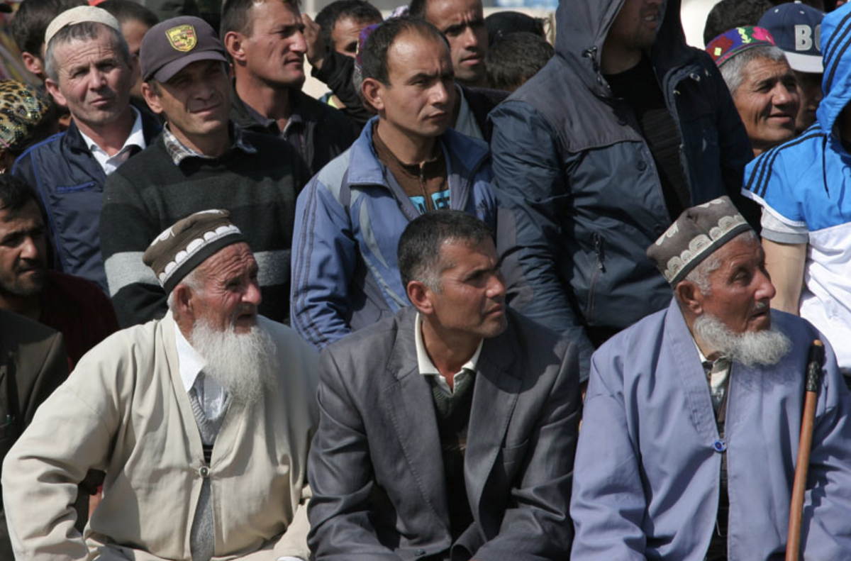 В Таджикистане за бороду может задержать полиция. Её и правда запрещено здесь носить?