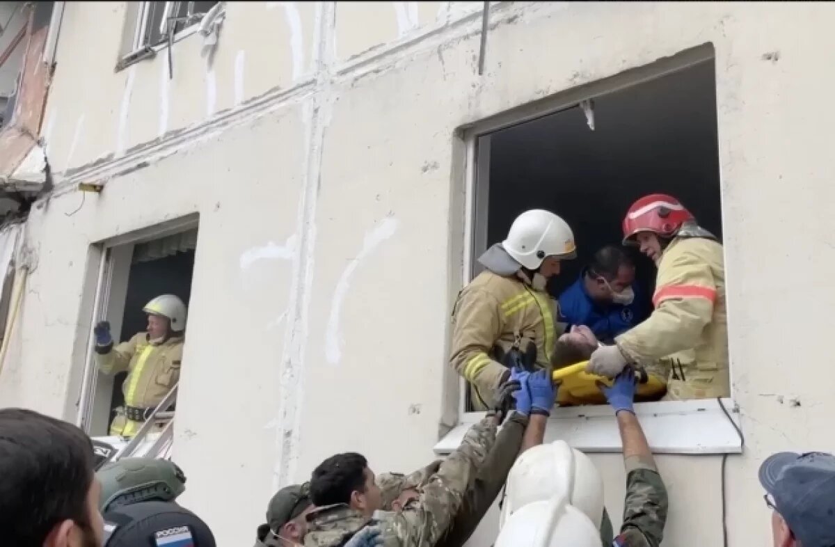    В Белгороде из завалов многоэтажки извлекли еще одного мужчину