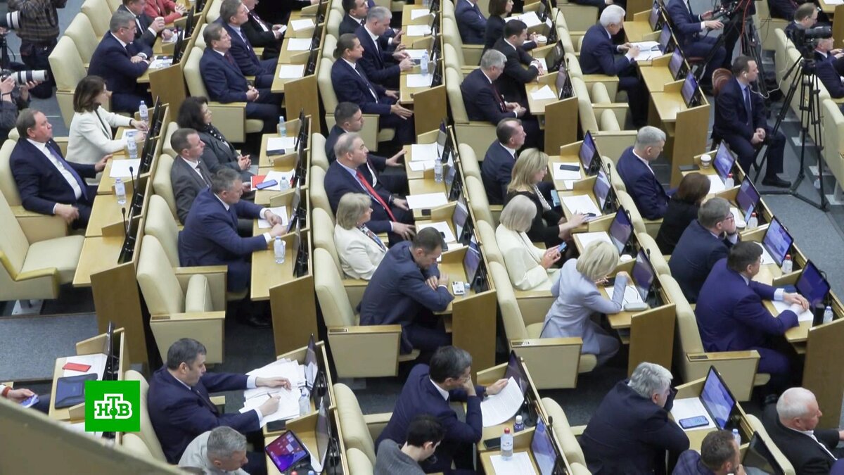    Госдума приступила к рассмотрению кандидатов в новый состав правительства