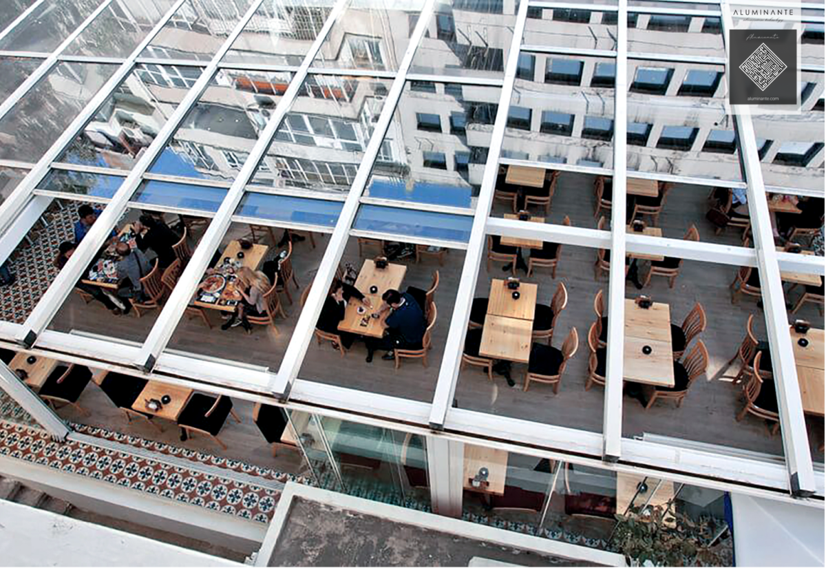 Автоматическая стеклянная крыша Skytech 