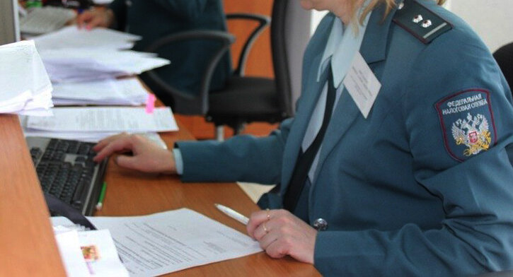 Вообще, налоговики очень ценные специалисты... 