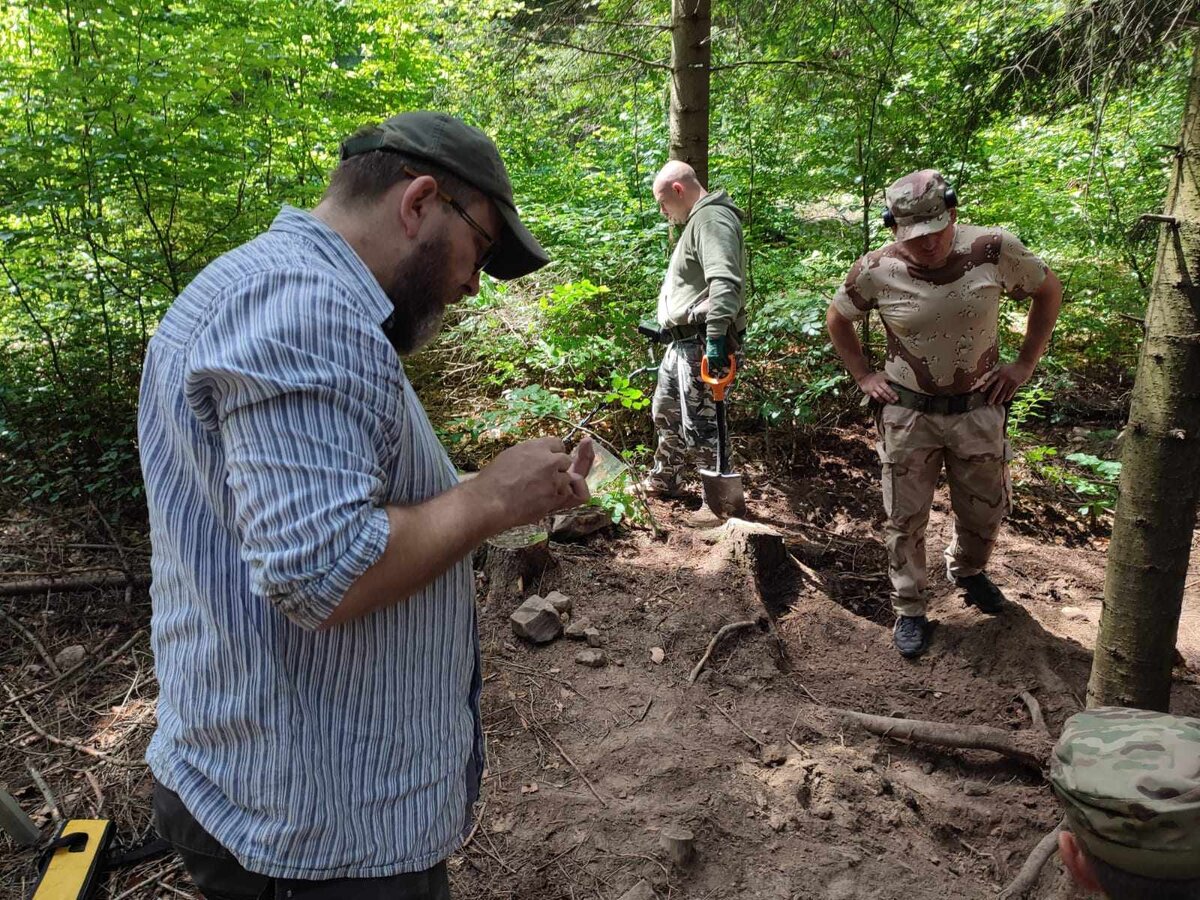 В Польше найден клад принадлежавший известному авантюристу, который в ...