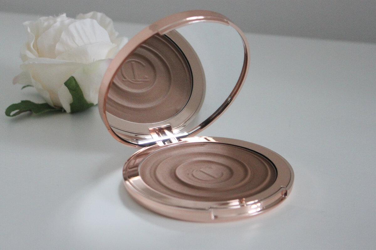 Кремовый бронзер Charlotte Tilbury Beautiful Skin Sunkissed Glow.