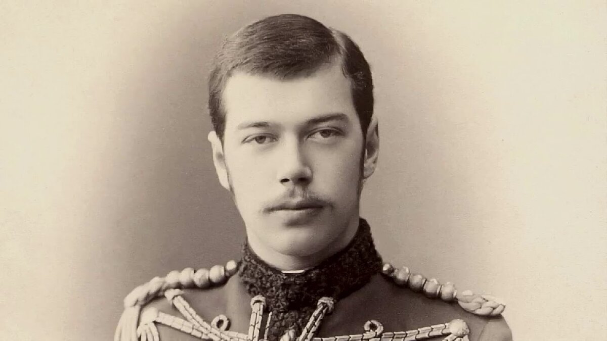 Николай Александрович в молодости.