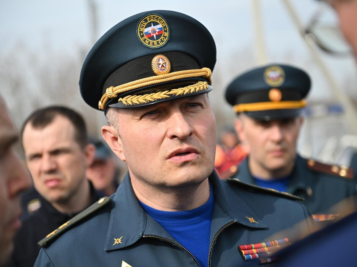    Министр МЧС Александр Куренков в Кургане© РИА Новости / Кирилл Зыков
