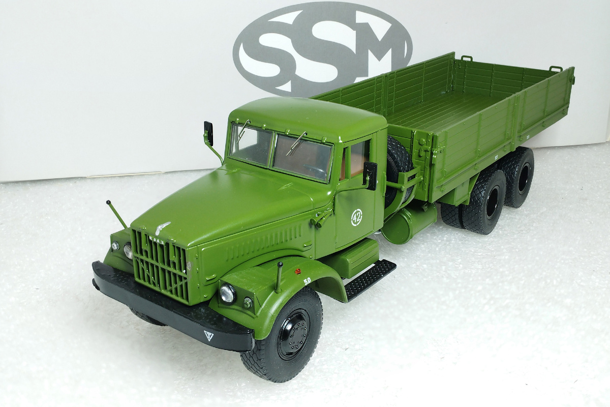 Рис. 2. Модель автомобиля КрАЗ-257 от Start Scale Models до выполнения работ