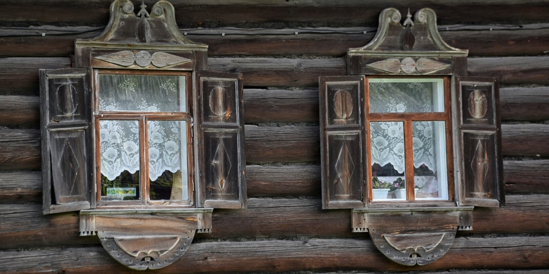 Что на Руси вставляли в окна вместо стекол?