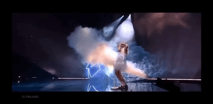    Ну а этот финн вообще юбку не стал надевать. Как и брюки. Материалы конкурса "Евровидение".