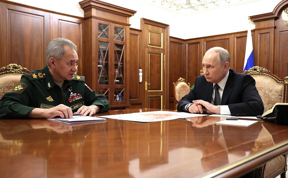    Владимир Путин снял Сергея Шойгу с должности министра обороны