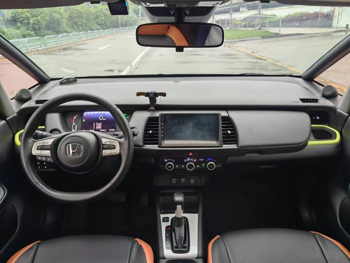 Фото салона, листайте.