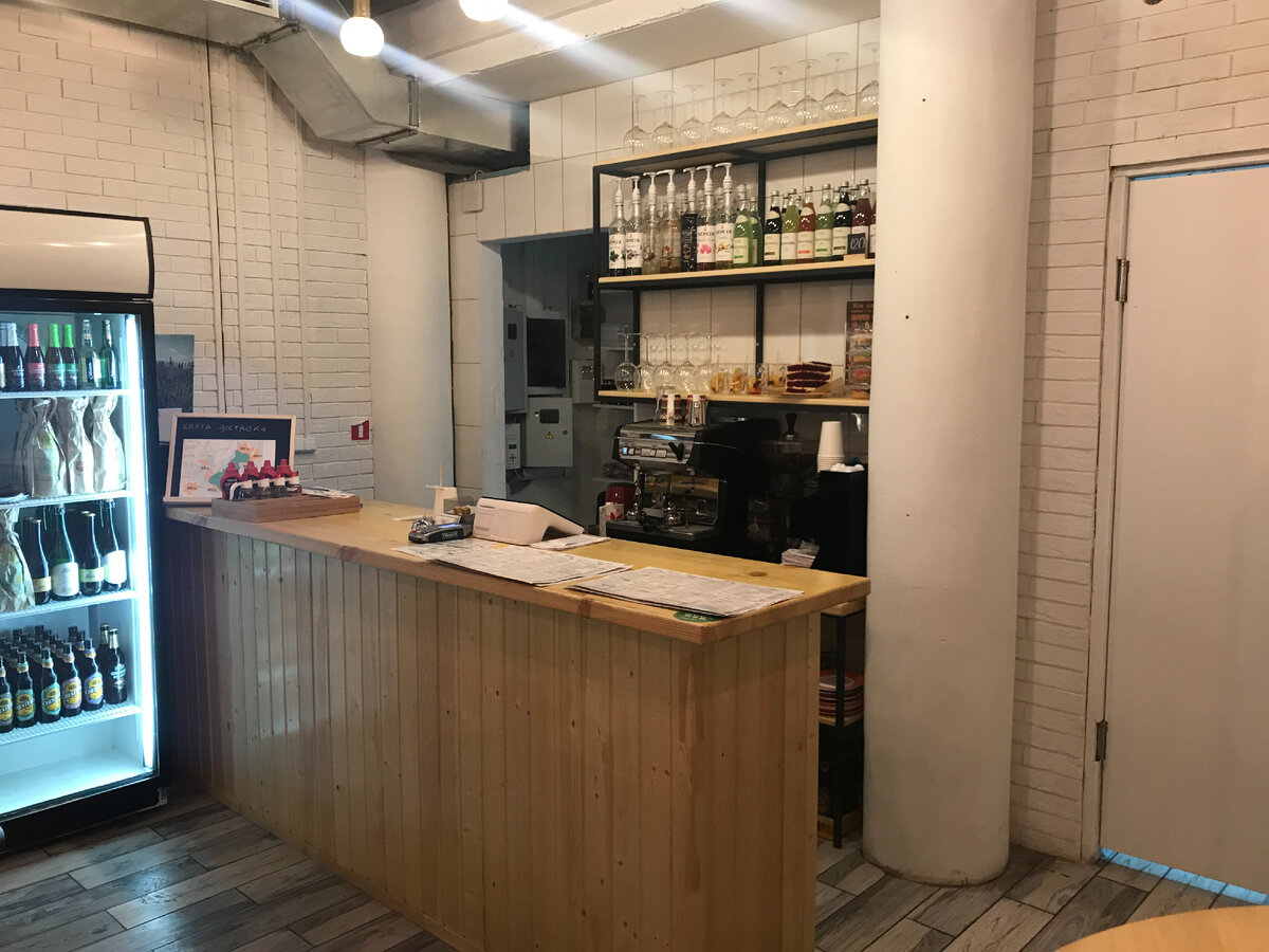 Интерьеры fastcasual кафе "Гастролеры"