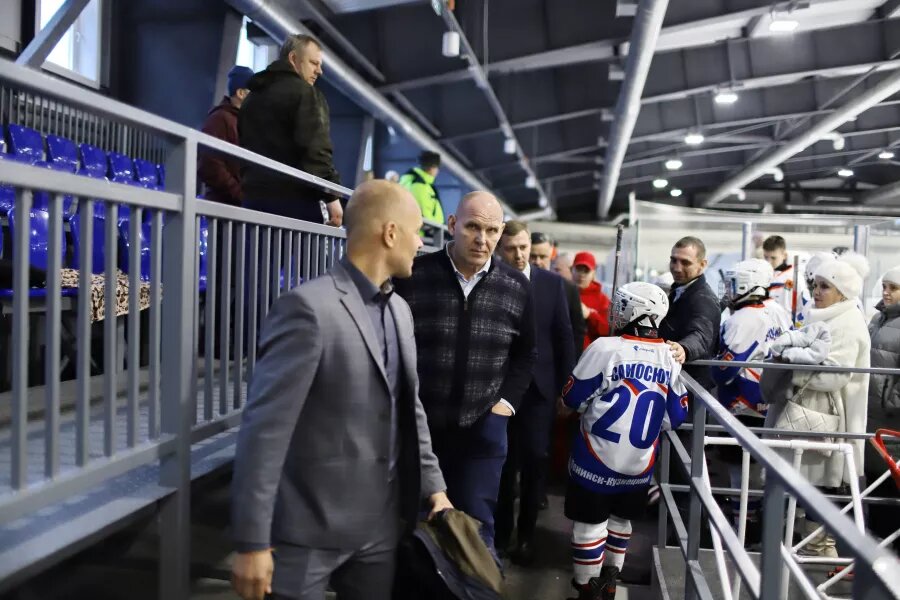 Бийск посетил Александр Карелин, трехкратный олимпийский чемпион по греко-римской борьбе. Сергей Кулыгин, "БР"   📷