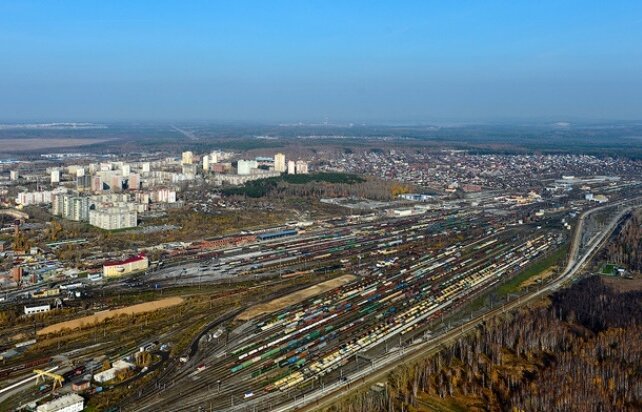 Станция в наши дни. С 2010 называется "Екатеринбург-Сортировочный"
