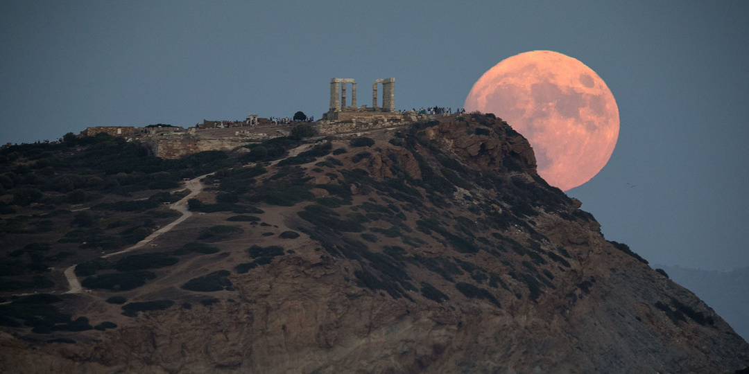 Что не так с вращением Луны