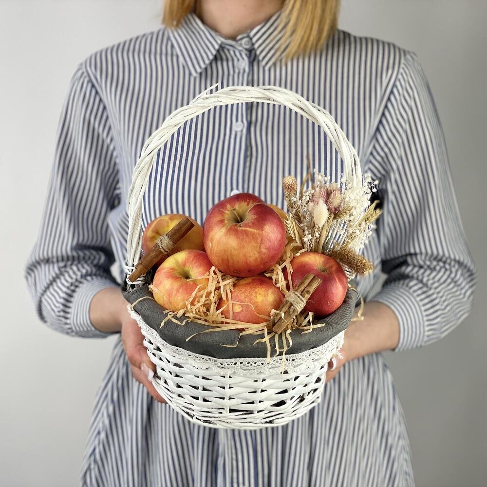 Фруктовая корзина «Яблочный спас»