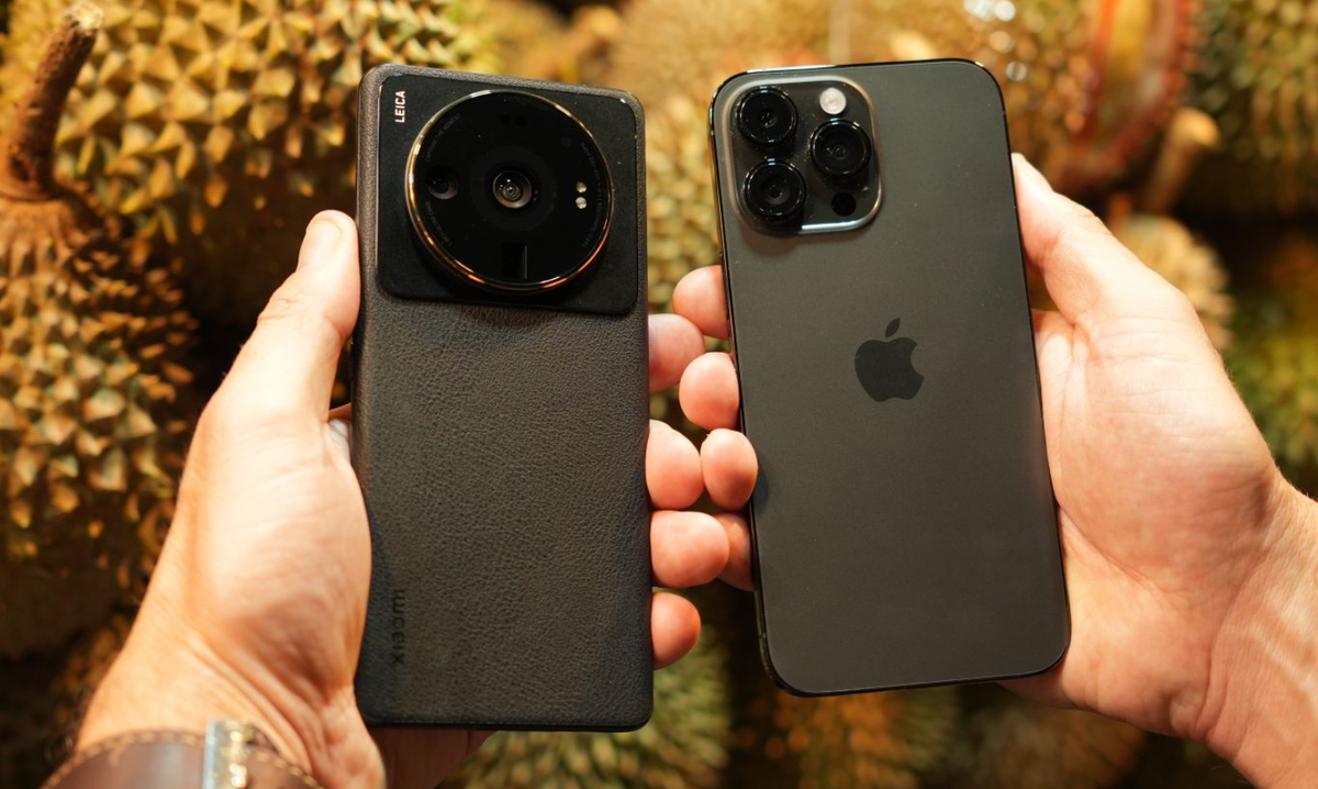 Каждый упомянутый смартфон имеет достоинства и недостатки. Этот материал не несёт цели раскритиковать технику Apple. Мы только предлагаем альтернативы востребованным моделям от бренда. Фото: geekculture.co