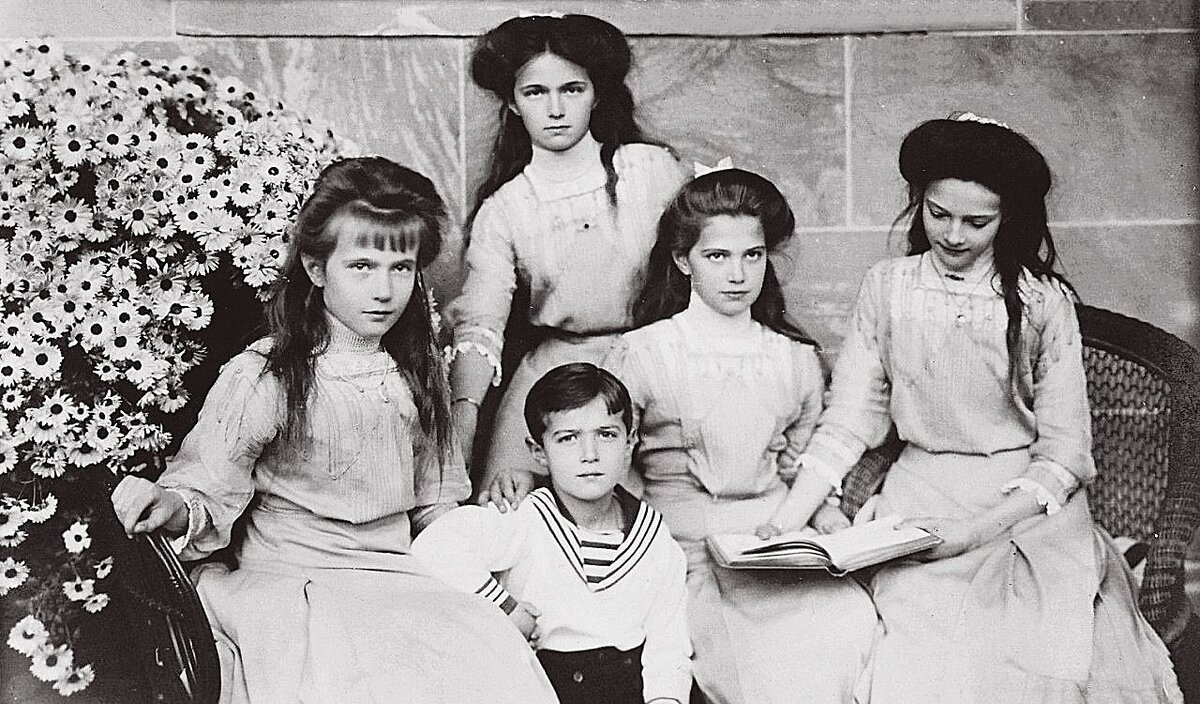 Дети Романовых: 4 дочери и сын. Фото из открытого доступа.