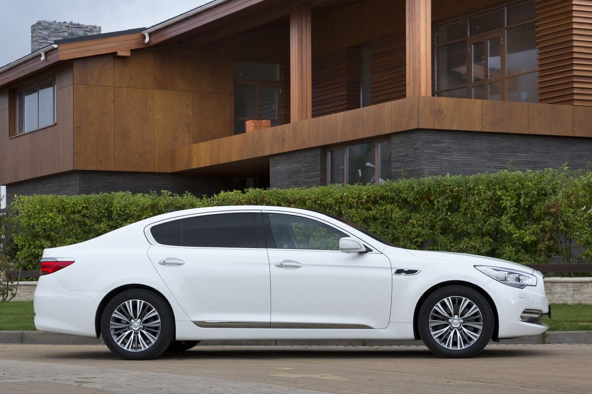 Kia Quoris после рестайлинга
