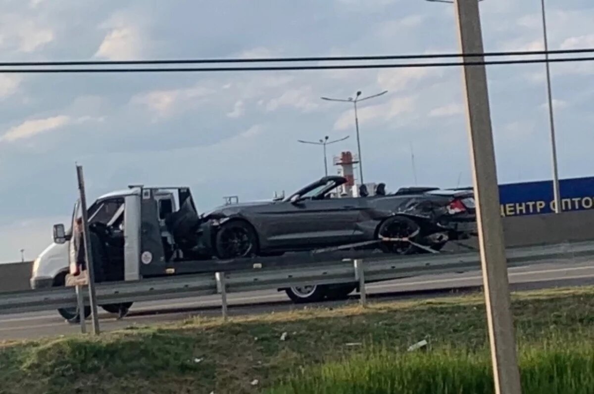    В Краснодаре при съемке клипа рэпер разбил арендованный «Мустанг»