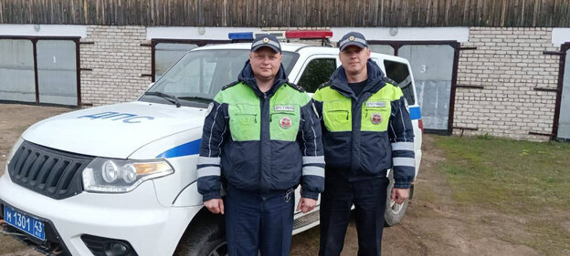    Кировские автоинспекторы помогли путешественнику с лошадью