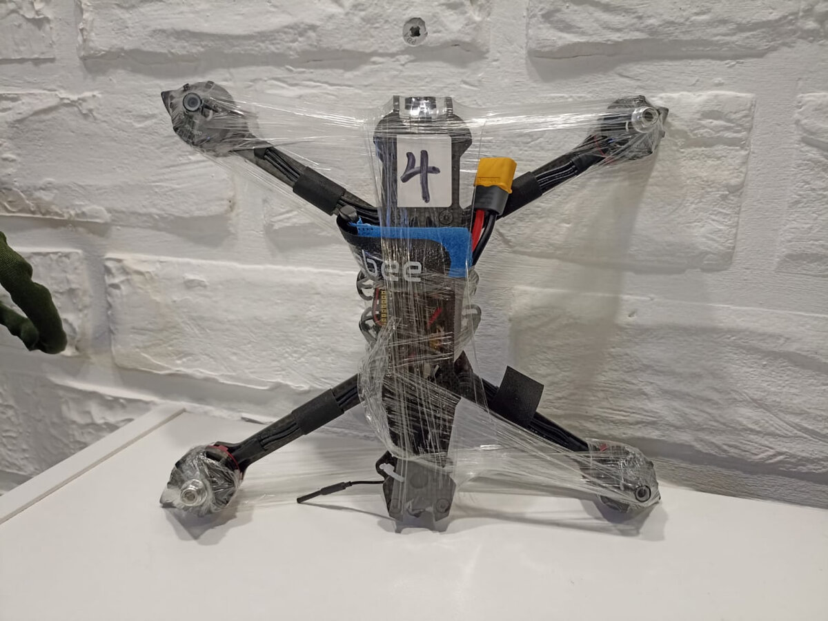 FPV дрон квадрокоптер