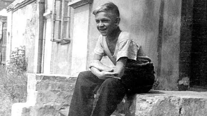 Лев Дуров в детстве
