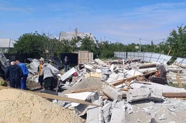    Взорвался дом в Ростовской области.