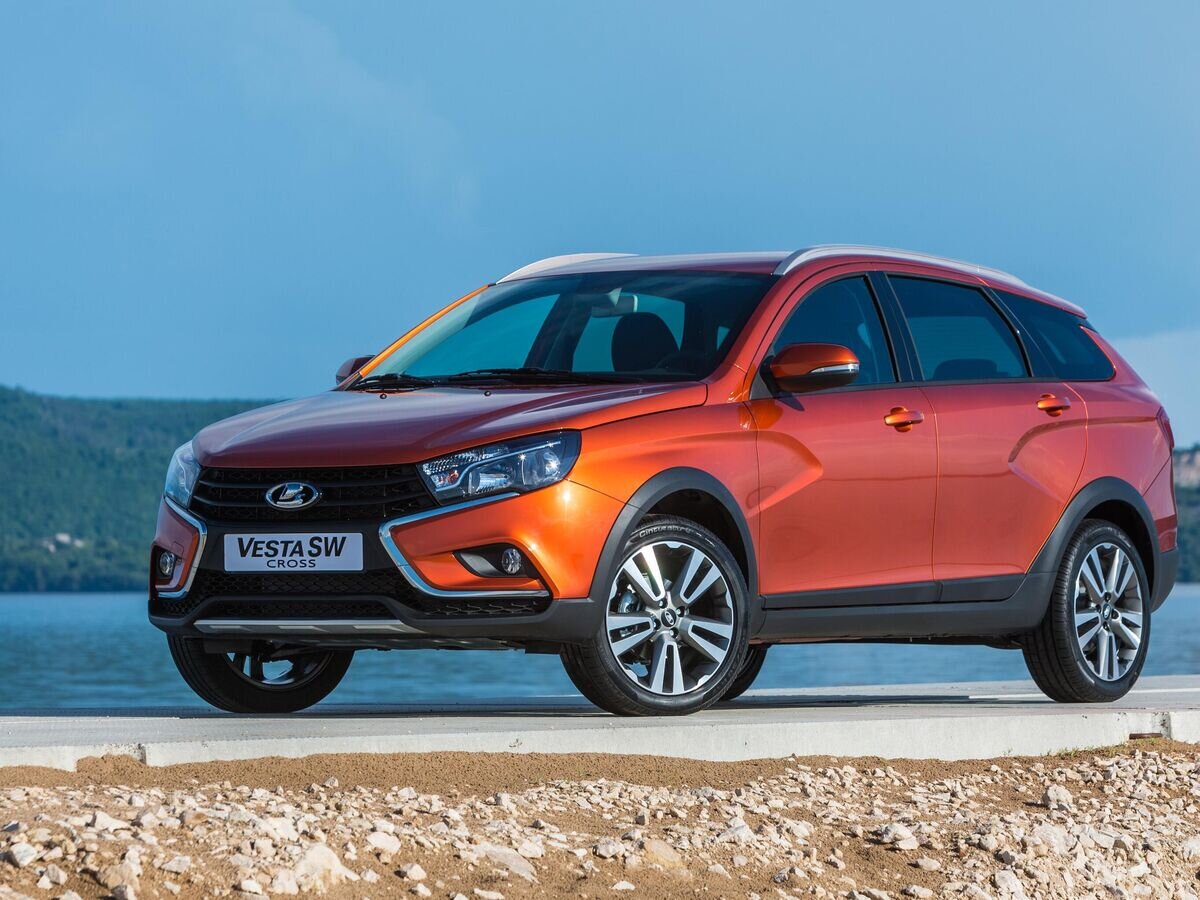    АвтоВАЗ представил универсалы Lada Vesta SW и Lada Vesta SW Cross© Пресс-служба ПАО