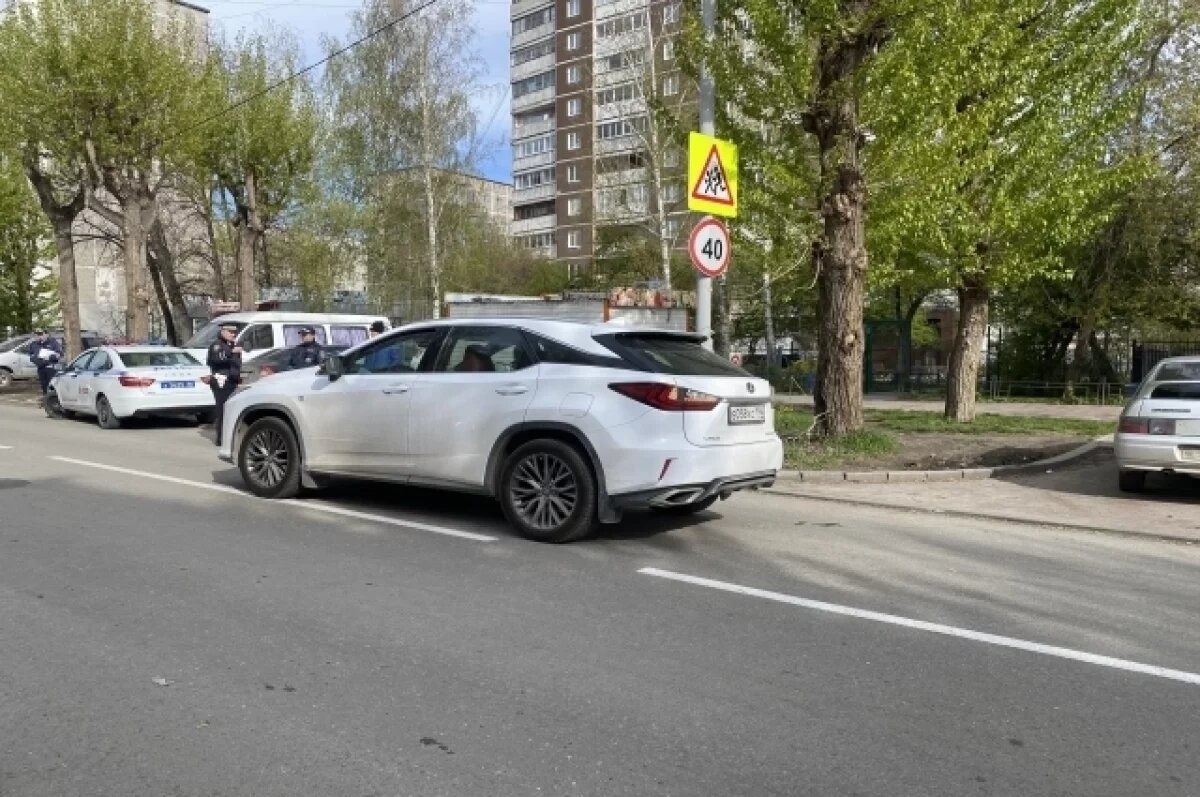    В Екатеринбурге законопослушная автоледи сбила 10-летнего мальчика