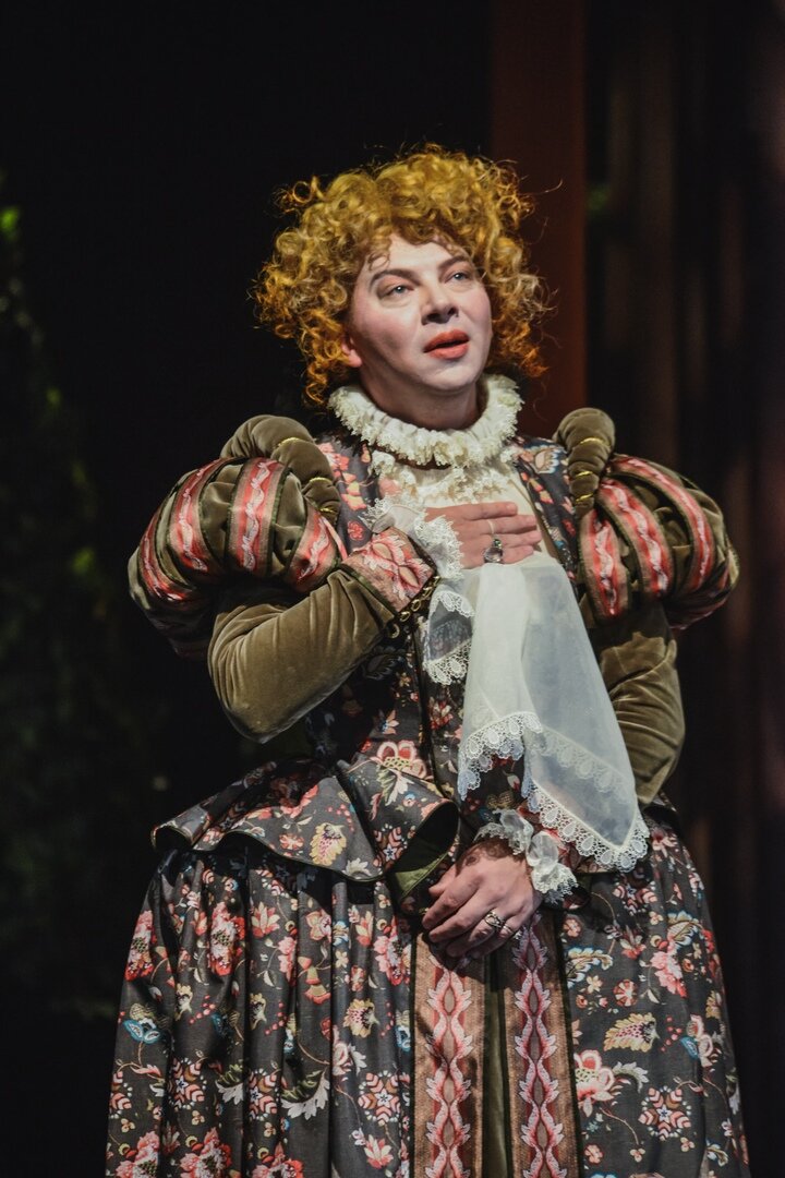 Дмитрий Светус - служанка Мария ("Что угодно, или 12 ночь"), спектакль МНДТ