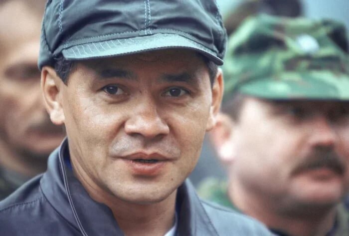 Молодой, полный сил Сергей Шойгу