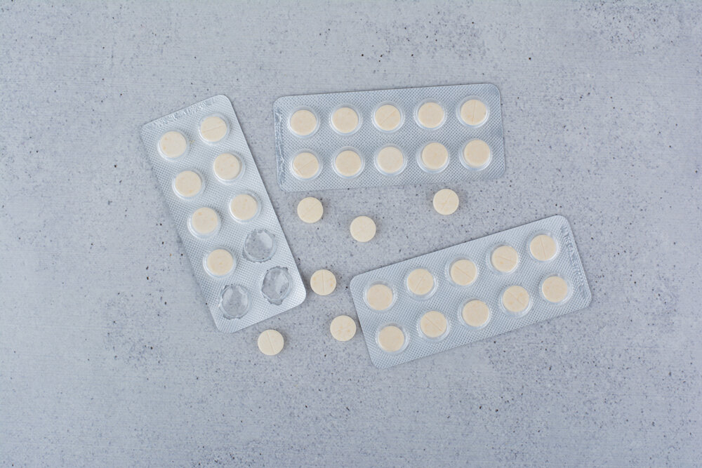 Помогает ли аспирин при похмелье (источник изображения: freepik.com)