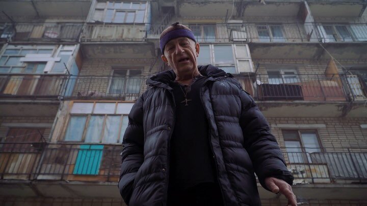    Сочетание «блатного» имиджа с современными танцевальными ритмами сделало песни Ицыка Цыпера популярнымиСоцсети