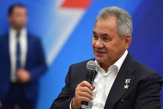    На российских маркетплейсах резко подешевели портреты Сергея Шойгу