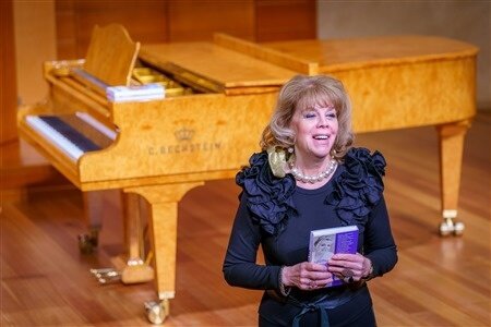    В Ханты-Мансийске открылась Академия голоса Любови Казарновской