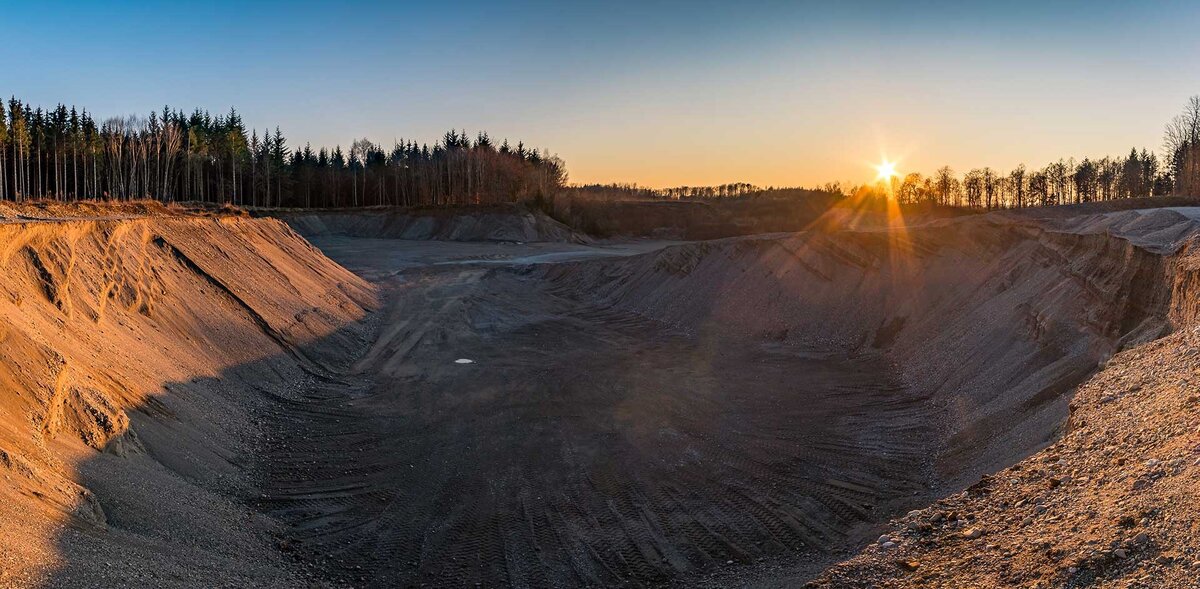 Рис. 1 Месторождение александрита, Свердловская область 