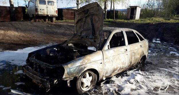    В Уржуме во время ремонта сгорела LADA Priora