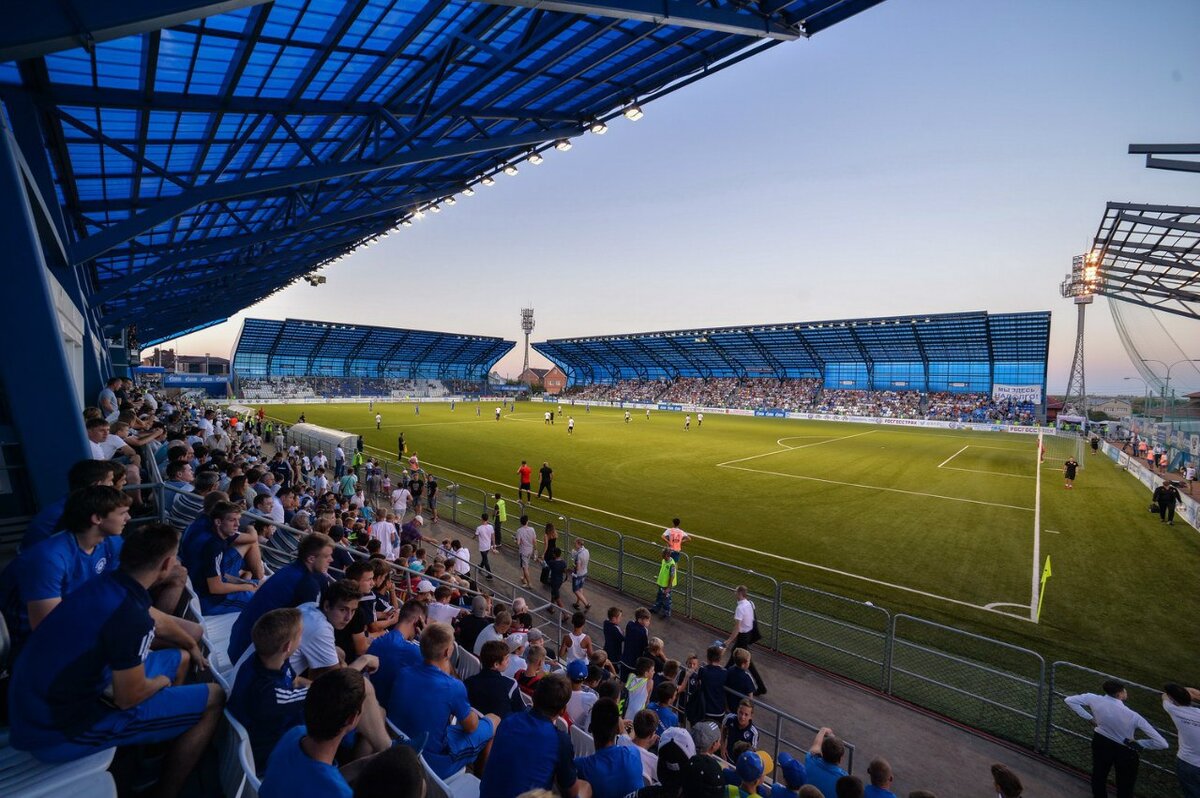 Стадион "Газовик" в Оренбурге