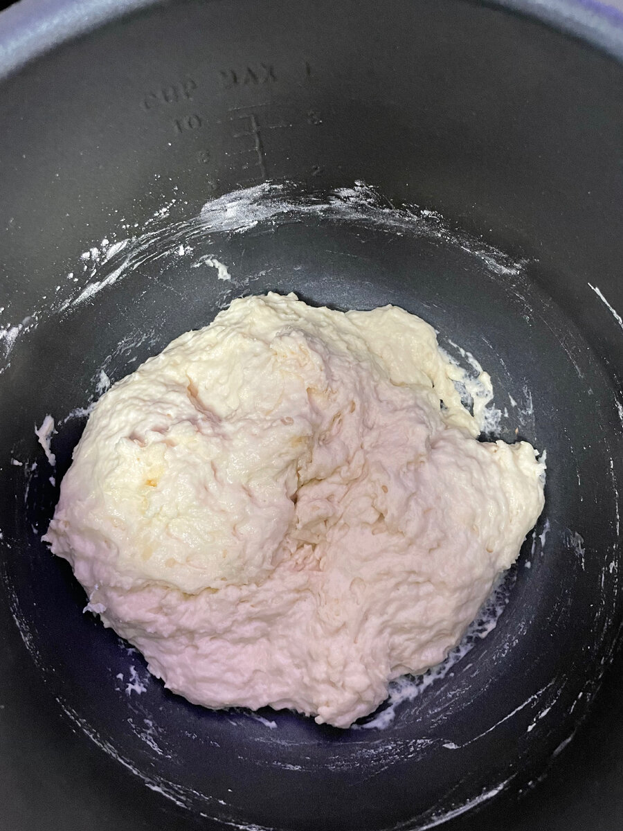 Тесто после замешивания.