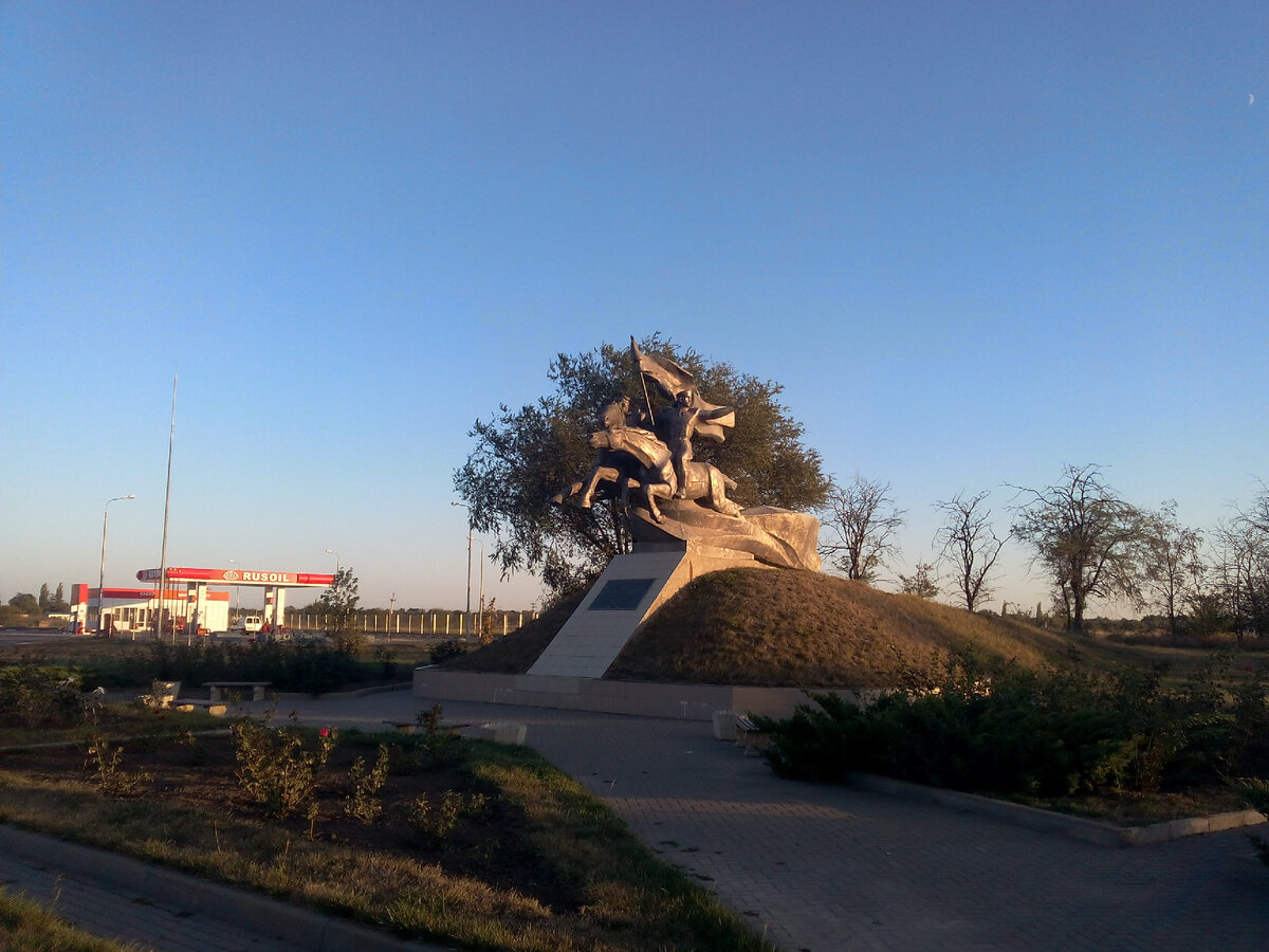 Памятники города Сальск | Путеводитель по городу Сальск | Дзен