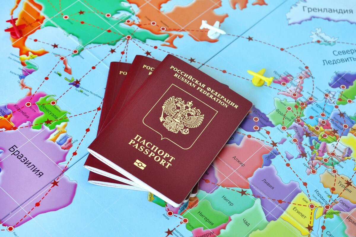 Потеря или кража документов за границей — серьезное происшествие, ведь путешественнику нужно подтвердить свою личность, чтобы вернуться в Россию.