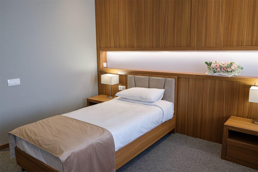 Спортивная гостиница «Эдельвейс» 4*