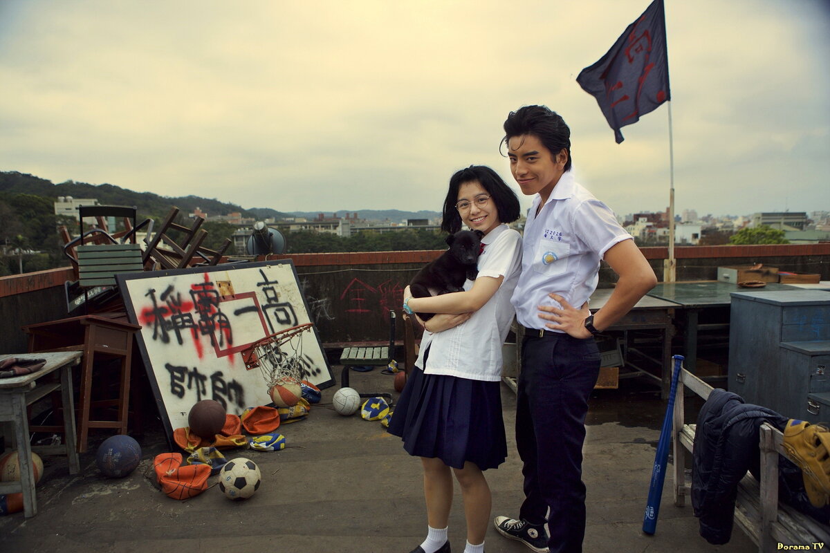 Главные герои смотрятся очень мило.