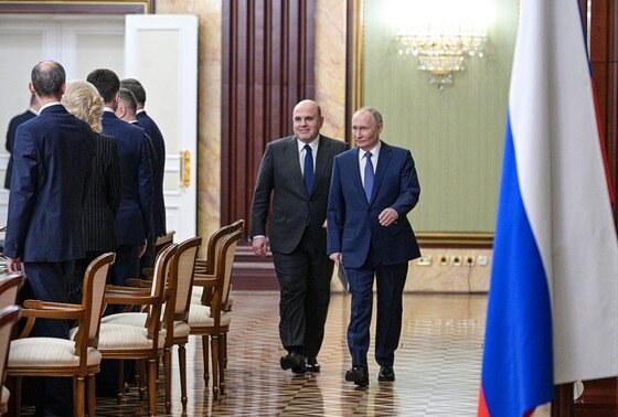    Президент РФ Владимир Путин и премьер-министр Михаил Мишустин