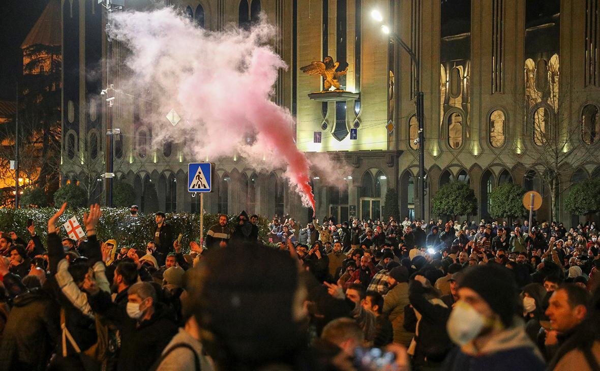 https://s0.rbk.ru/v6_top_pics/media/img/8/45/756782192200458.jpg