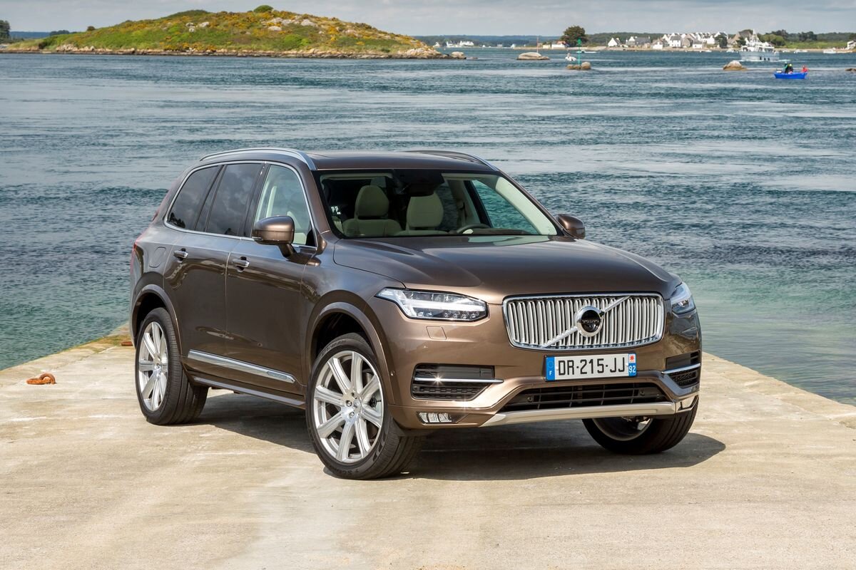 Дорестайлинговый Volvo XC90 II