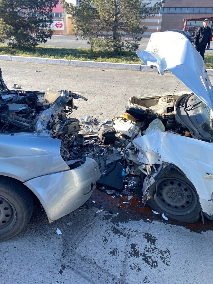  📷    В Новотроицке в лобовом ДТП отечественных авто пострадали три человека Марина Шарт