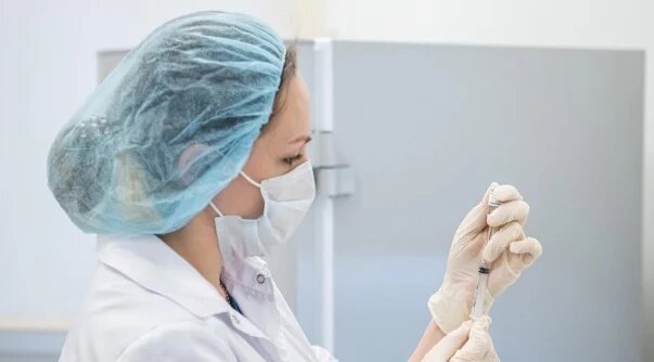 Для вакцинации в поликлинниках детей будут приглашать участковые медсестры