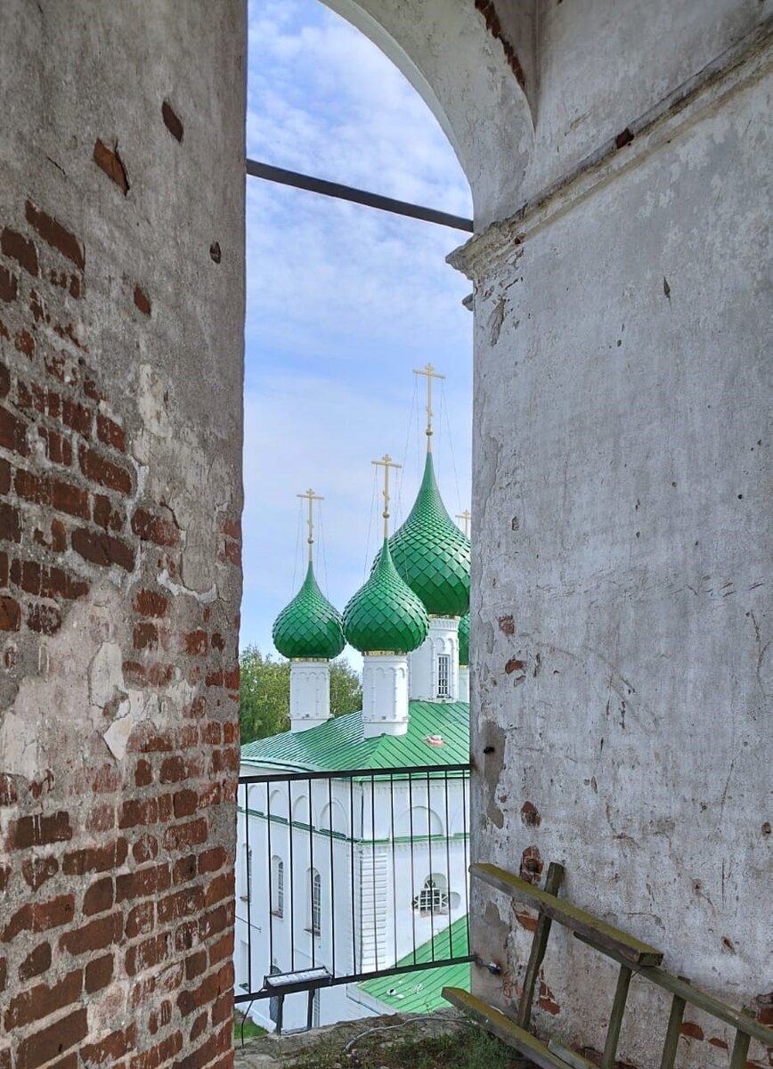 На машине по речному маршруту: Путешествие из Санкт-Петербурга под 