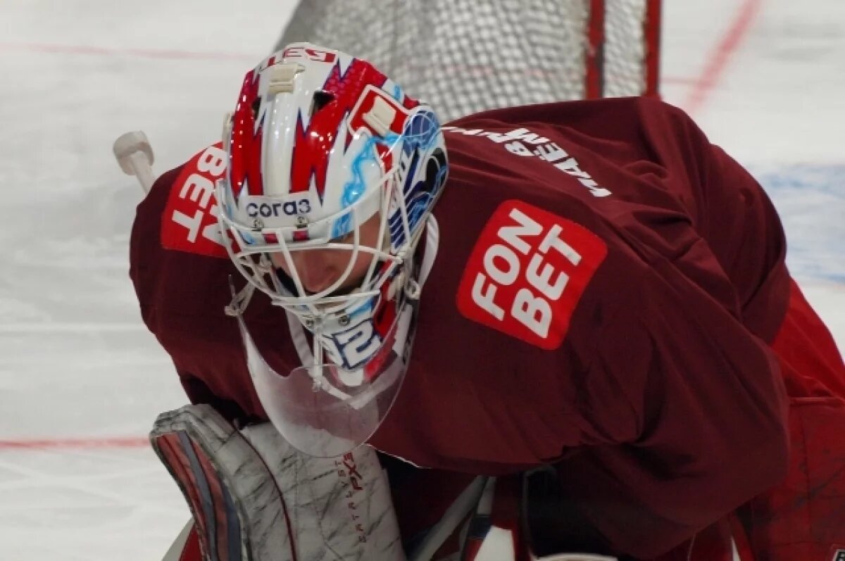    Вратарь «Локомотива» Даниил Исаев признан лучшим.